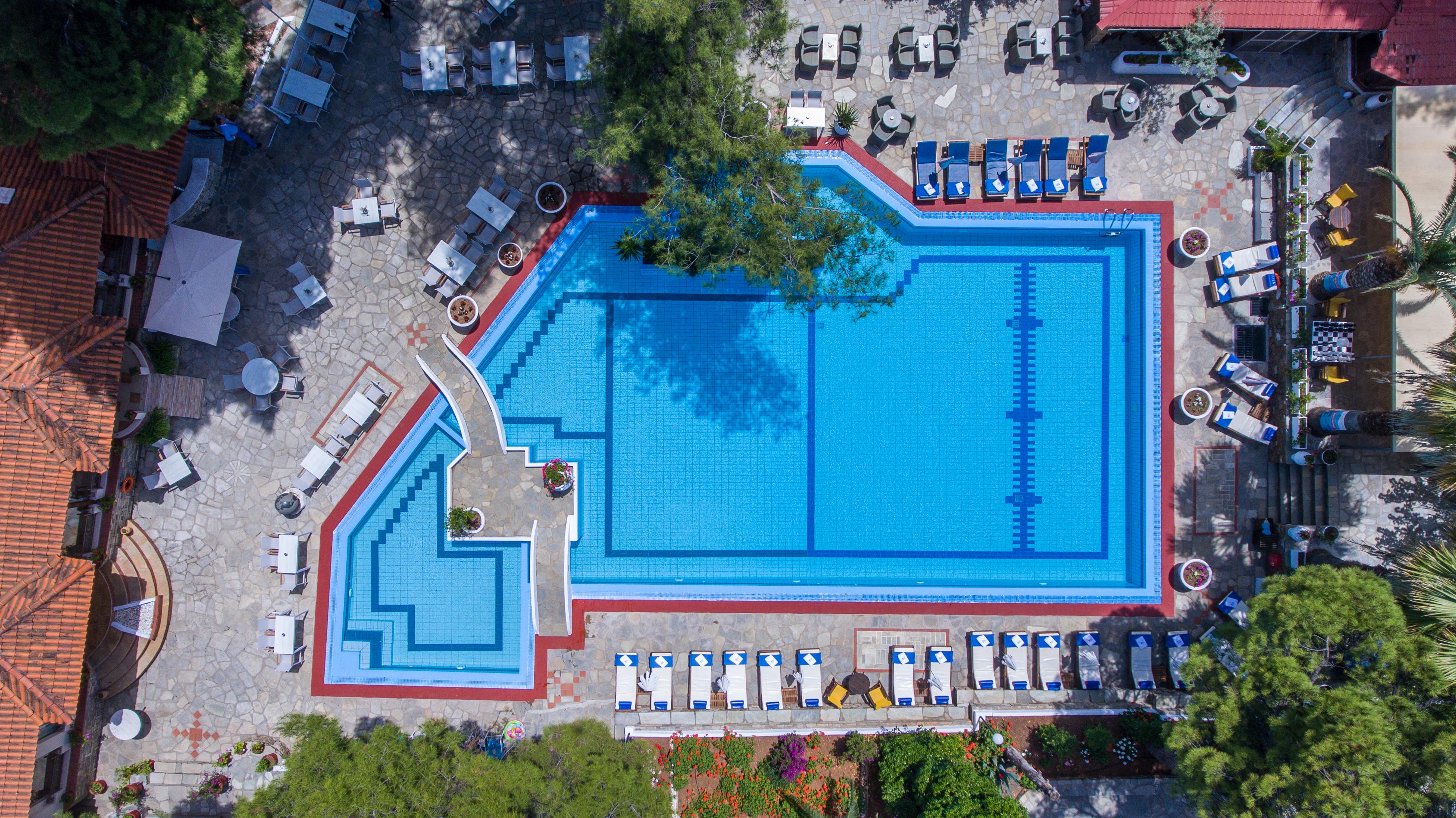 Porfi Beach Hotel Nikiti  Exterior photo