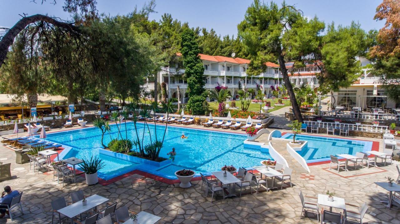 Porfi Beach Hotel Nikiti  Exterior photo